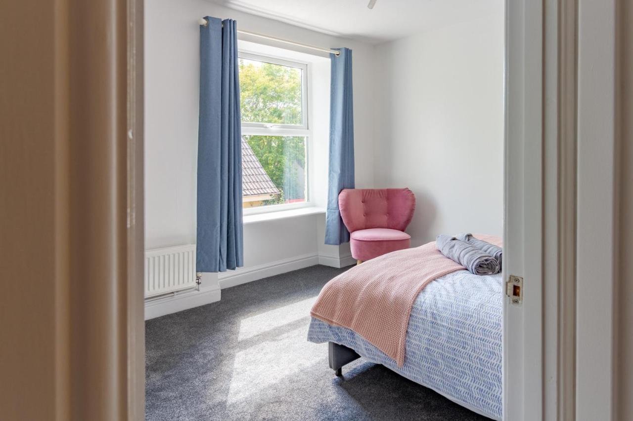 Family Friendly Cottage With Bunk Beds And Courtyard Malmesbury Dış mekan fotoğraf